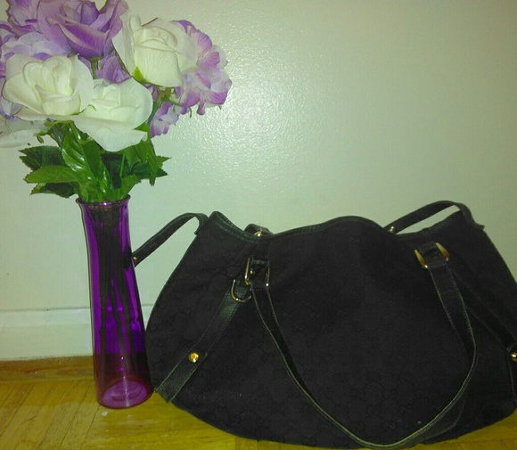 Gucci Handbags - Gucci Authentic bag